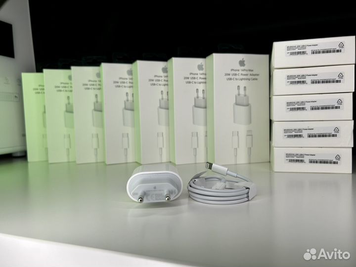 Быстрая зарядка для iPhone 20w