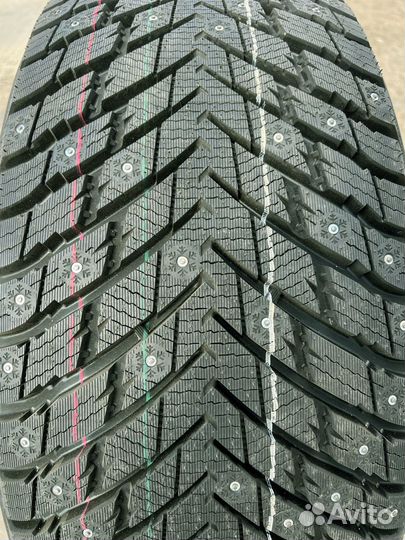 Zmax Winternova Stud II 225/45 R17 132T