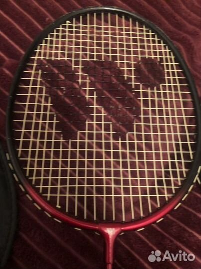 Ракетка для бадминтона