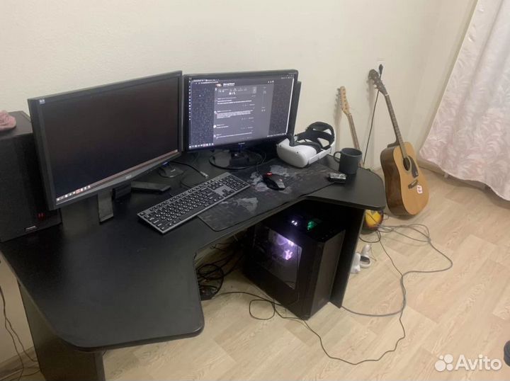 Компьютерный стол новый