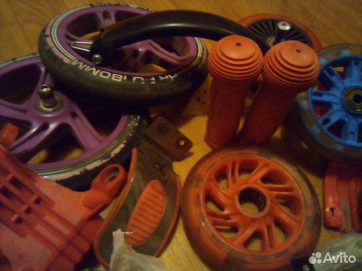 Детали запчасти для ремонта самоката