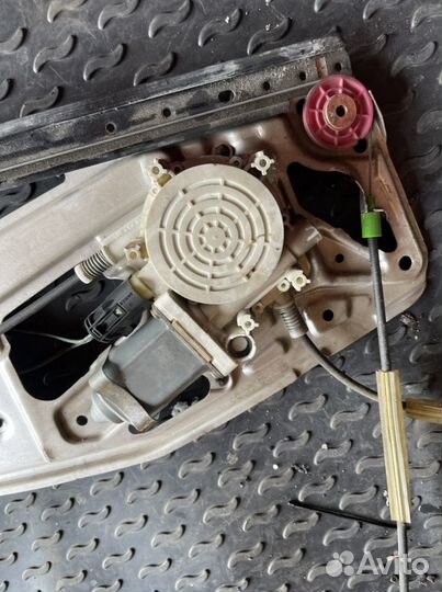 Передние электроподъемники BMW 5 E39