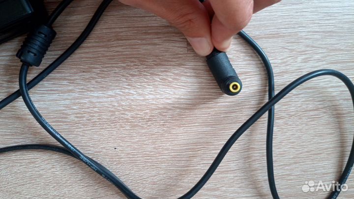 Адаптер питания для ноутбукаCrown (автомоб) 100 w