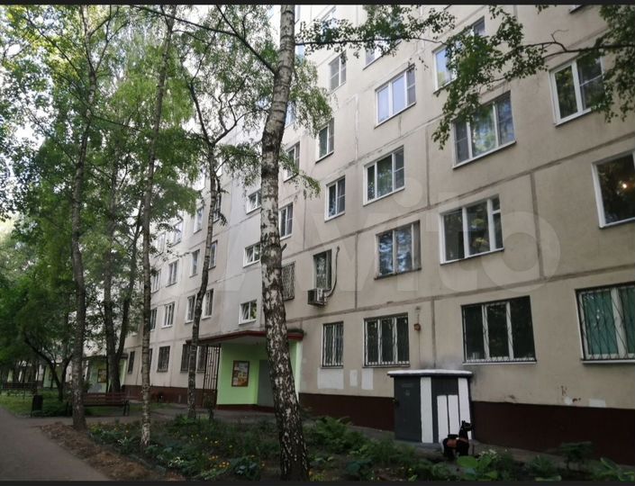 Комната 12 м² в 3-к., 1/12 эт.