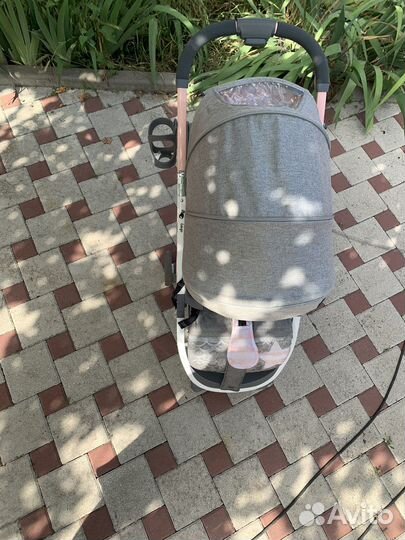 Прогулочная коляска largo