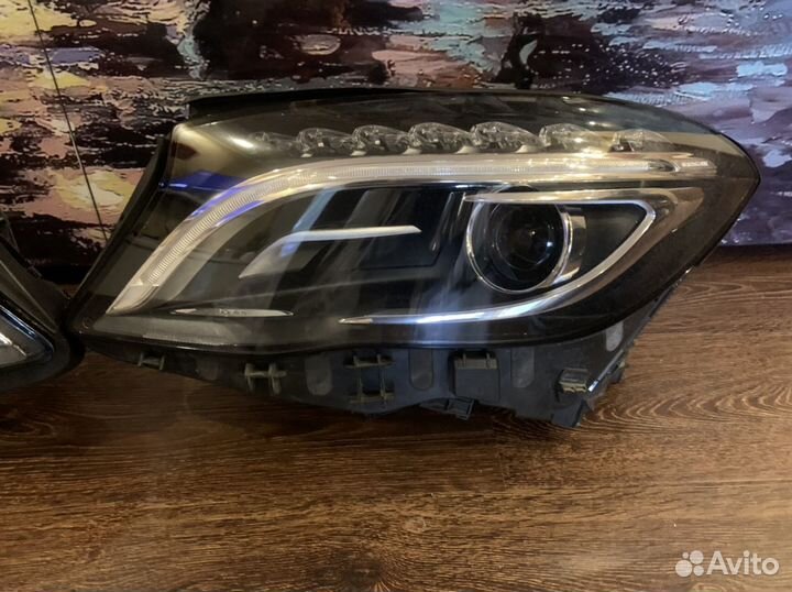 Фары комплект Gla W156 до Рестайлинг