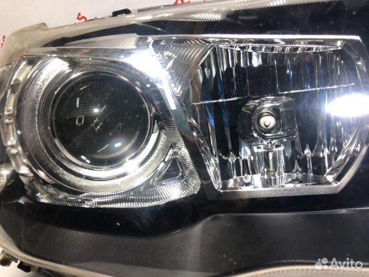 Фара ксеноновая правая Mitsubishi Lancer 10 седан