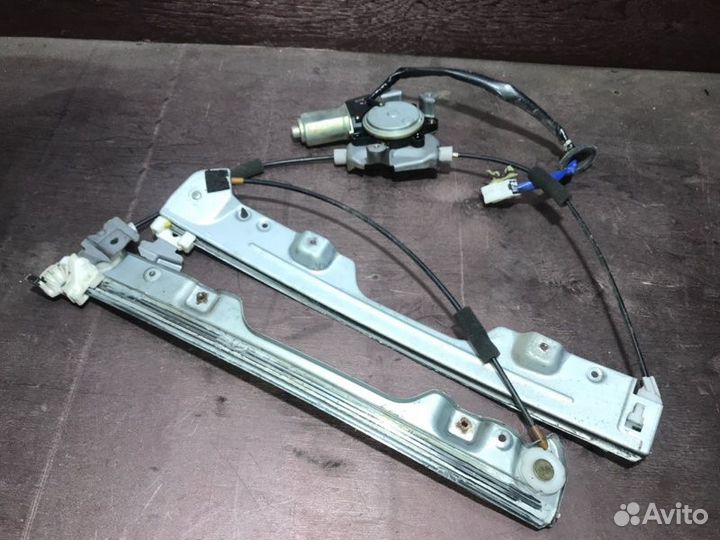 Стеклоподъемный механизм передний правый Nissan