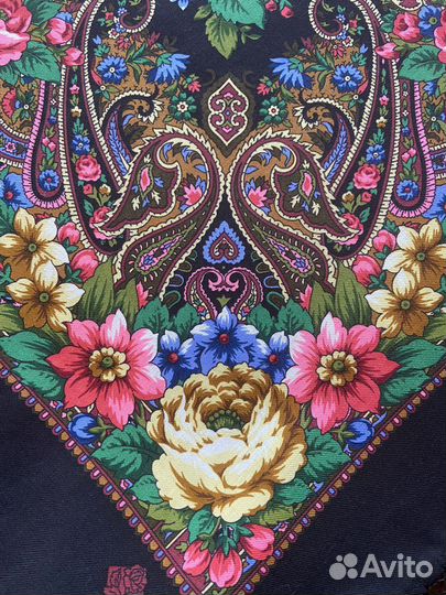 Павловопосадский платок шаль