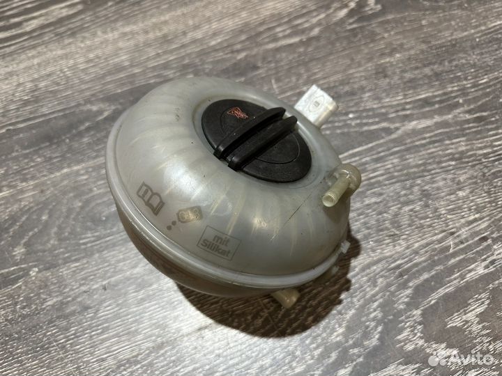 Бачок ож kodiaq karoq Superb Octavia MQB