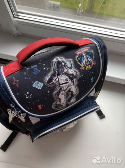 Рюкзак школьный