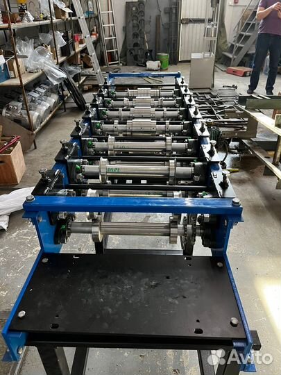 В наличии станок для ограждений грядок