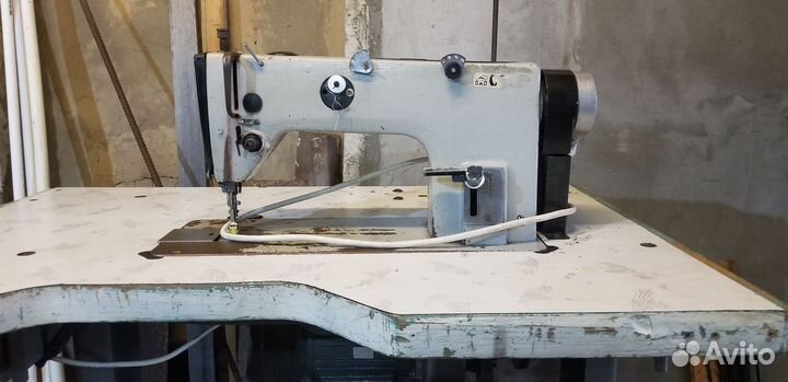 Швейная машина