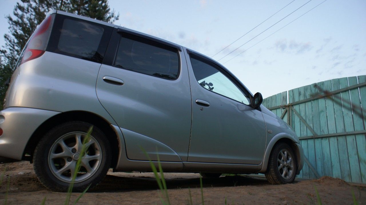 Toyota Yaris Verso: фото из отзыва