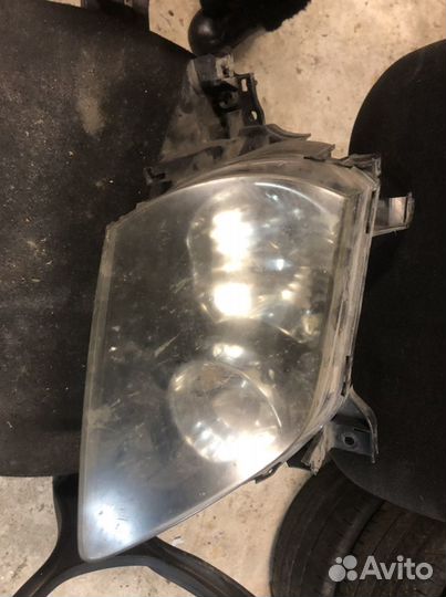 Фара mazda mpv