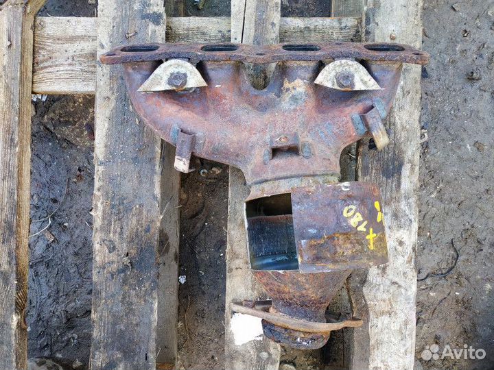 Коллектор выпускной Mitsubishi Outlander 3