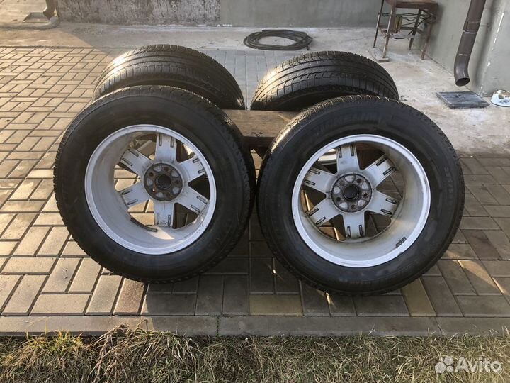 Michelin Latitude X-Ice 235/65 R17 108