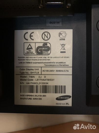 Монитор Samsung