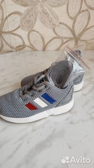 Кроссовки adidas детские