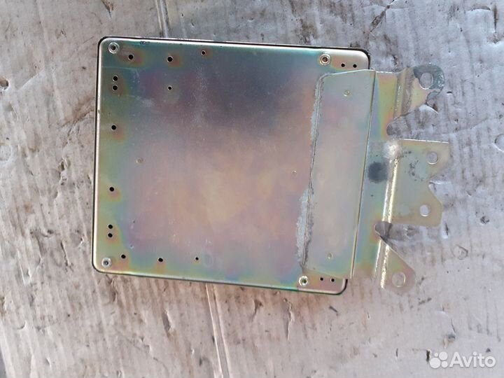 Блок управления двигателем Мицубиси Лансер 1.6 92