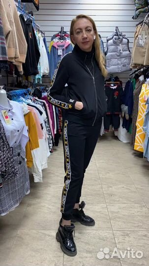 Спортивный костюм