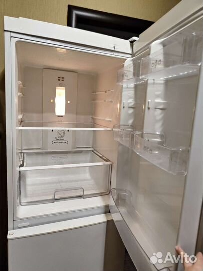 Холодильник LG