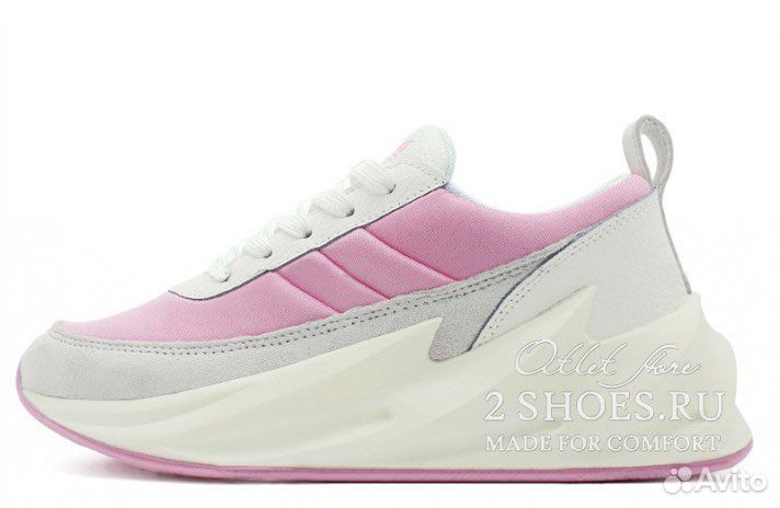 Кроссовки adidas sharks