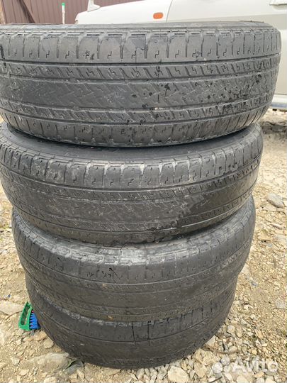 Bridgestone Dueler H/L 215/70 R16