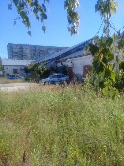 Машиноместо, > 30 м²