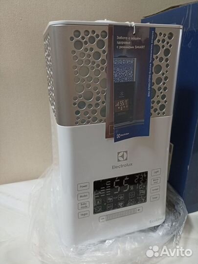 Новый Увлажнитель воздуха Electrolux EHU 3715D