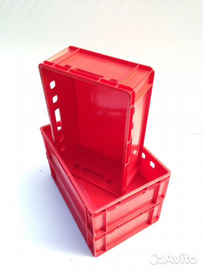Пластиковый ящик Е2 600 x 400 x 200 мм