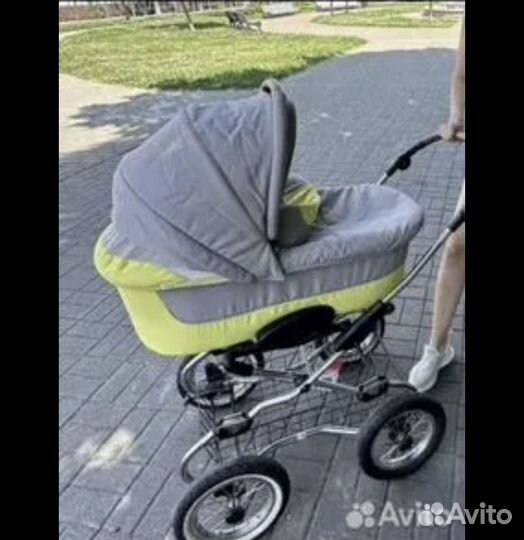 Продам детскую коляску
