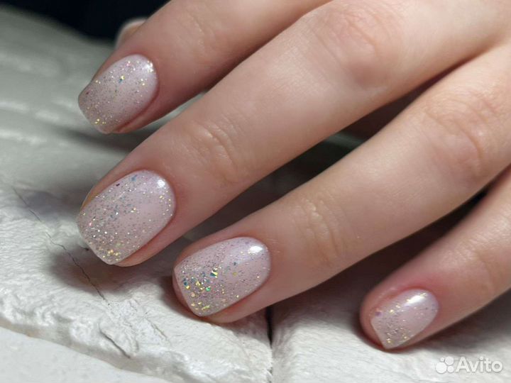 Маникюр, педикюр и ресницы в 6 рук