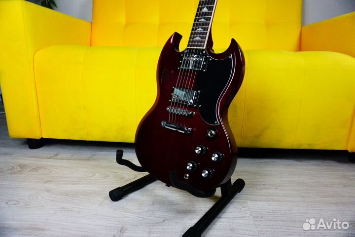 Электрогитара SG (под Gibson)