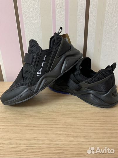 Кроссовки унисекс