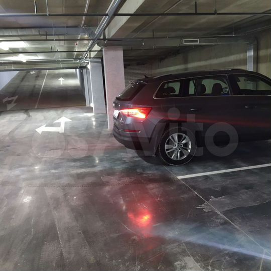 Машиноместо, 14 м²