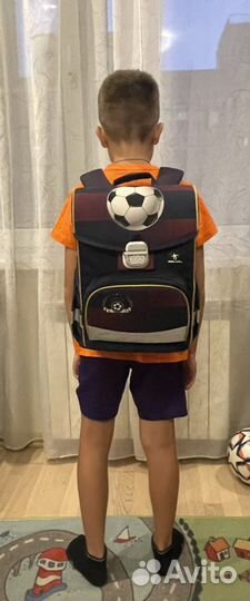 Рюкзак школьный