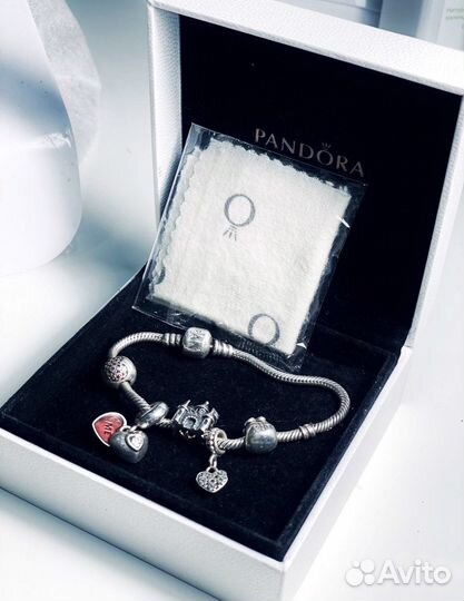 Pandora браслет