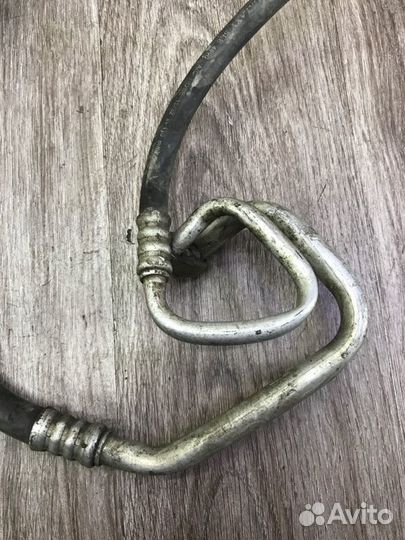 Трубка кондиционера Ford Mondeo qxba 2010