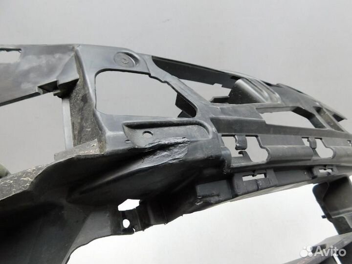 Кронштейн переднего бампера BMW 5-Series/M5