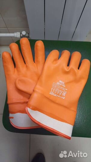 Перчатки прорезиненые