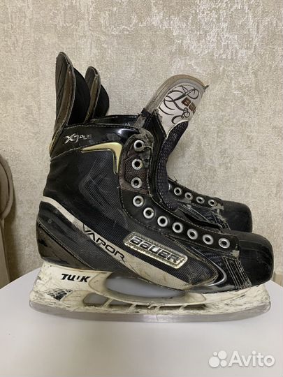 Хоккейные коньки bauer