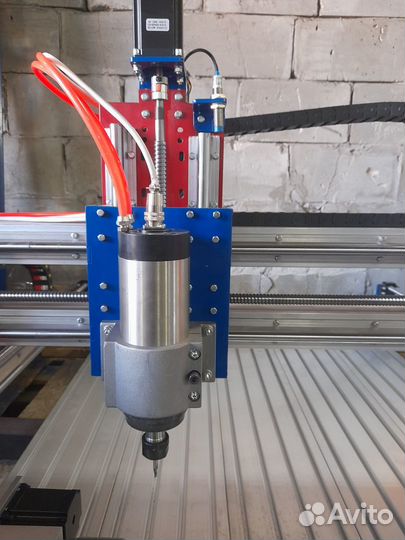 Фрезерный станок с чпу по дереву / пластику