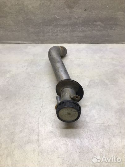 Горловина топливного бака ваз 2104