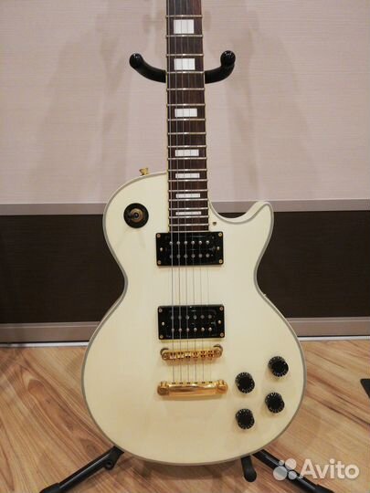 Maison Les Paul Custom