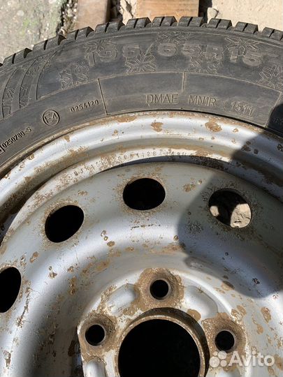 Колеса штампованные с шинами DunlopSP Winter Sport