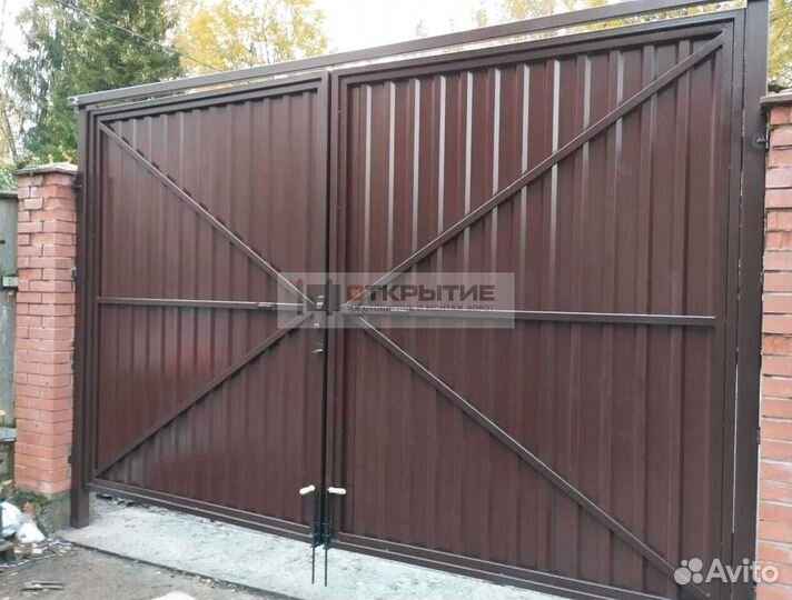 Откатные ворота с калиткой внутри
