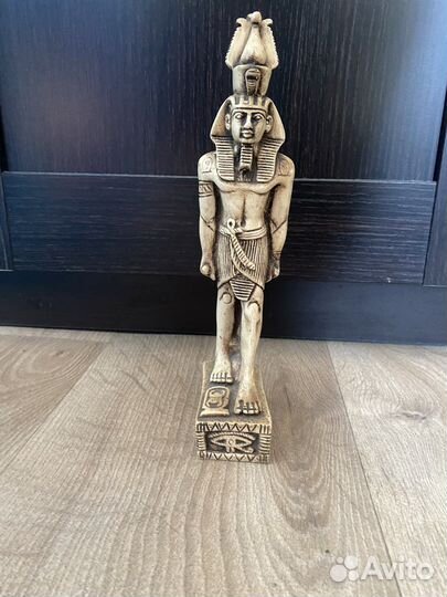 Египетская статуэтка