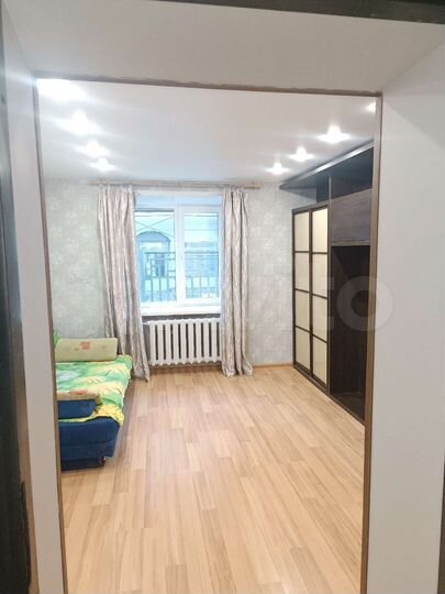 Комната 15,8 м² в 5-к., 1/5 эт.