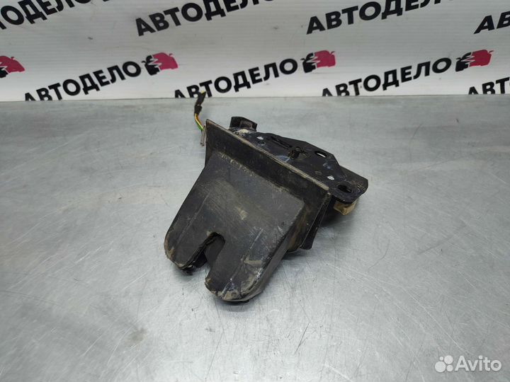 Замок багажника Audi A6 (C6) tfsi 2008 г.в